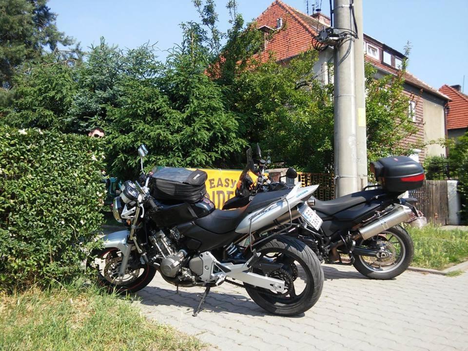 Easy Rider Hostel Breslavia Esterno foto