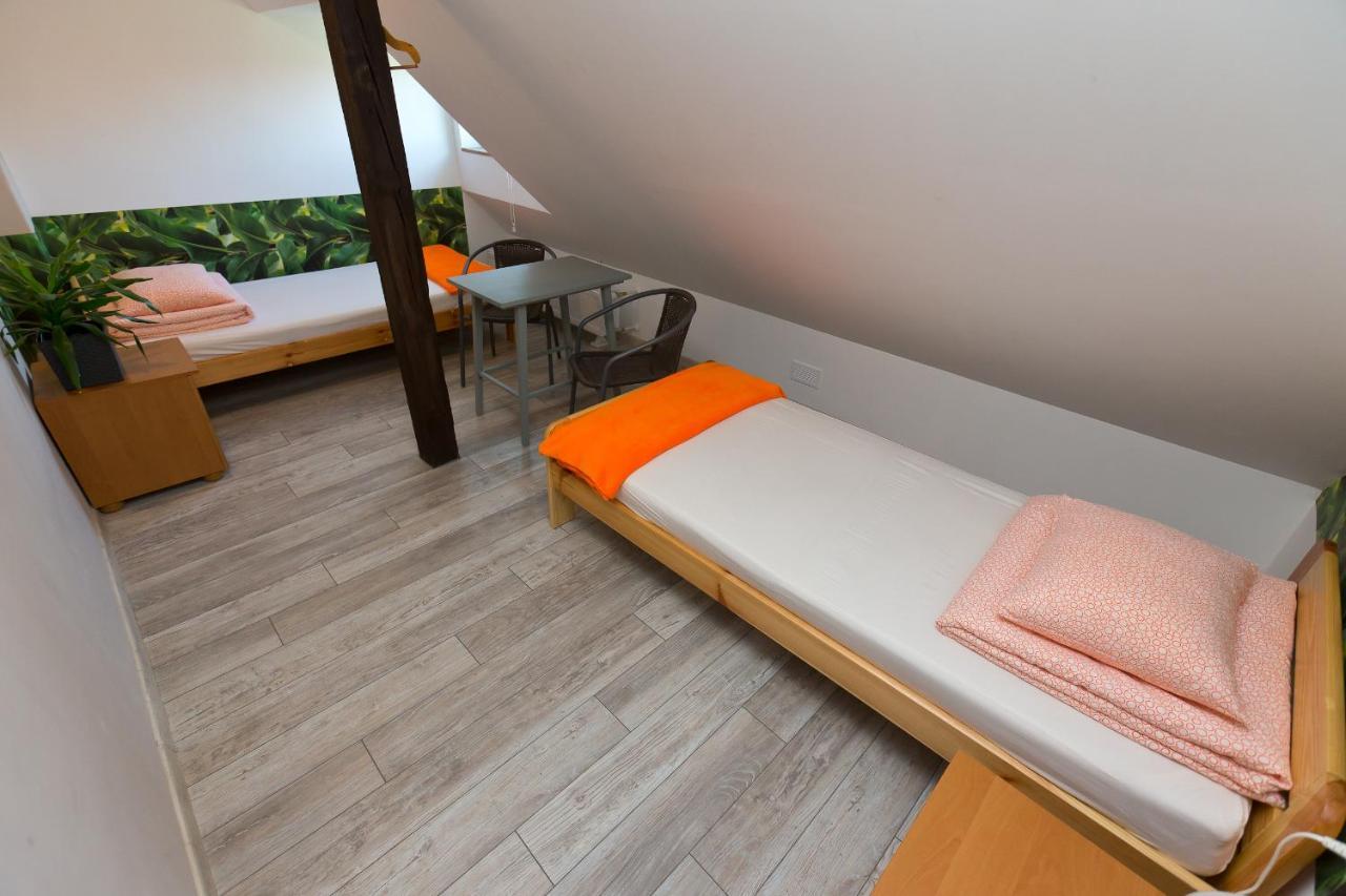 Easy Rider Hostel Breslavia Esterno foto